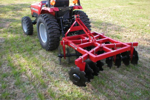 Hardee | 3Pt Lift Type Disc Harrows | Model D-20-2220 for sale at Cape Fear Tractor & Saw, North Carolina