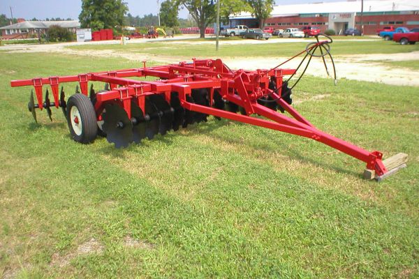 Hardee D-22-2422 for sale at Cape Fear Tractor & Saw, North Carolina